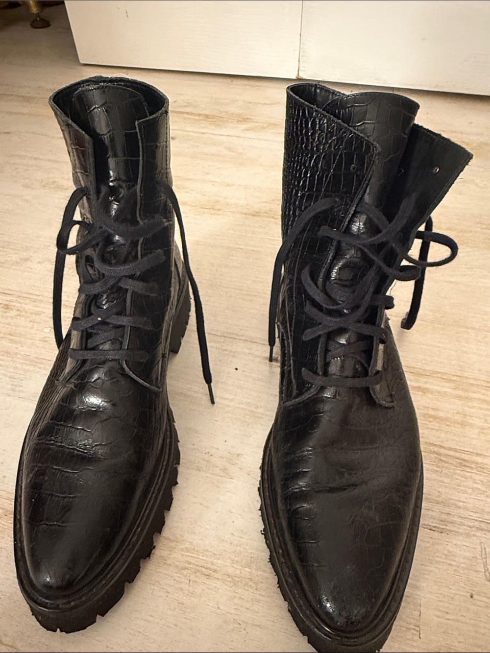 Freda Salvador Black Croc-Embossed Lace-Up Men’s Boots